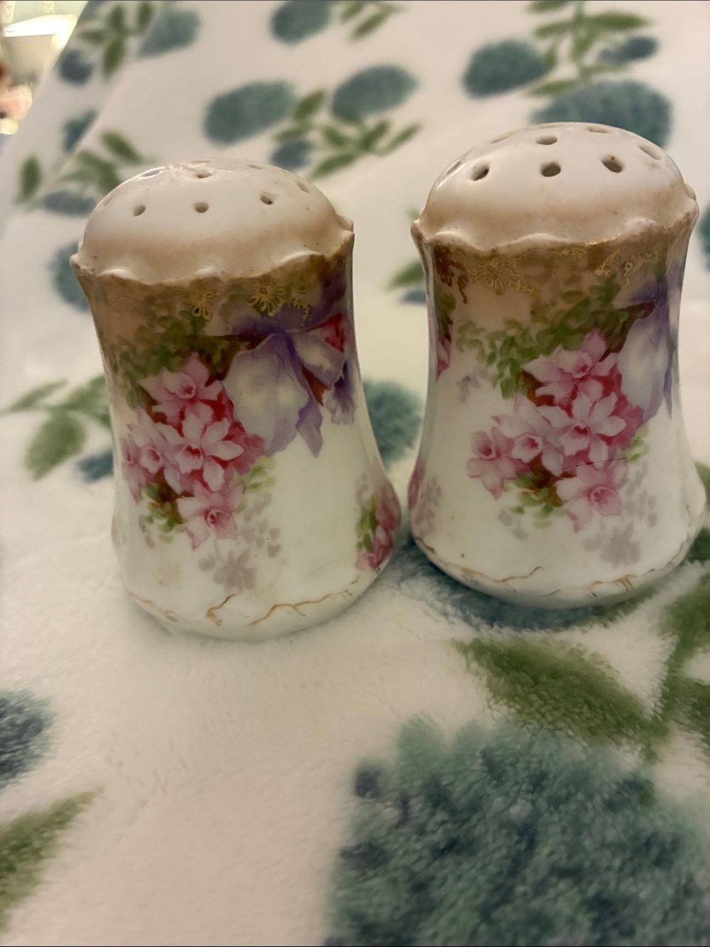 Porcelain Floral Salt & Pepper Shakers - White with Pink Flowers